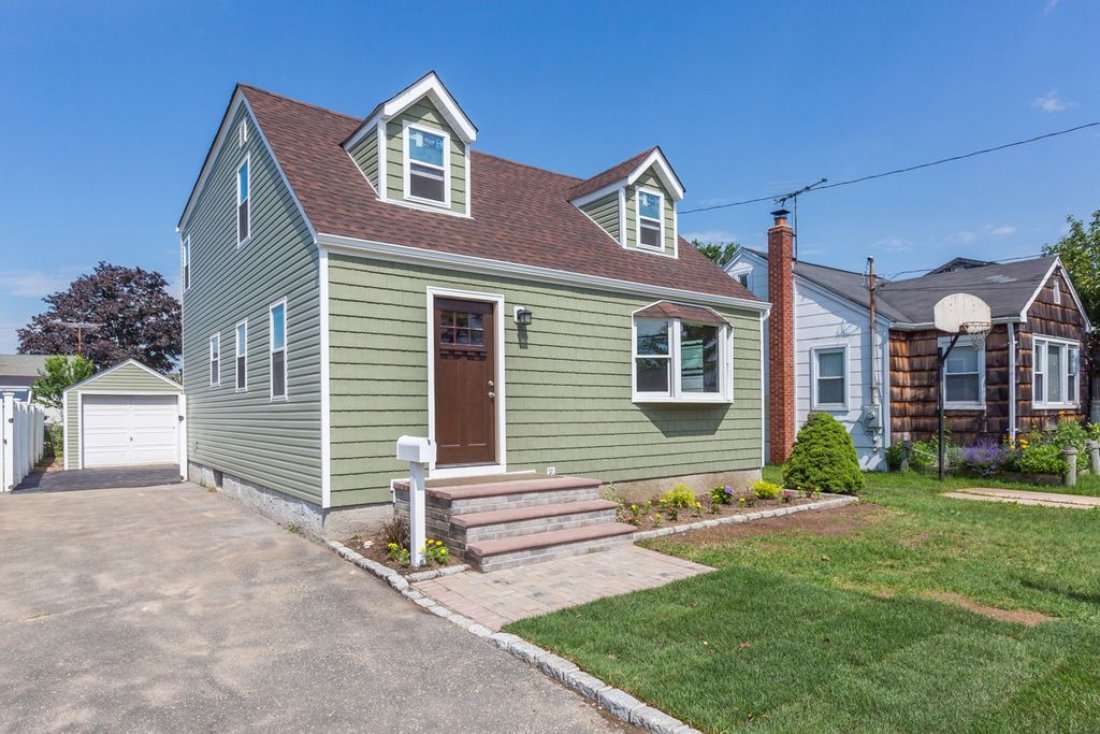 OPEN HOUSE MUST SEE HOME AMITYVILLE, OPEN HOUSE, Amityville, 8 July