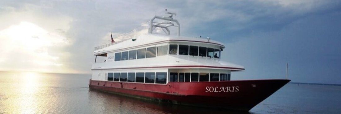 Destin New Years Eve Fireworks Dinner and Dancing Cruise on SOLARIS