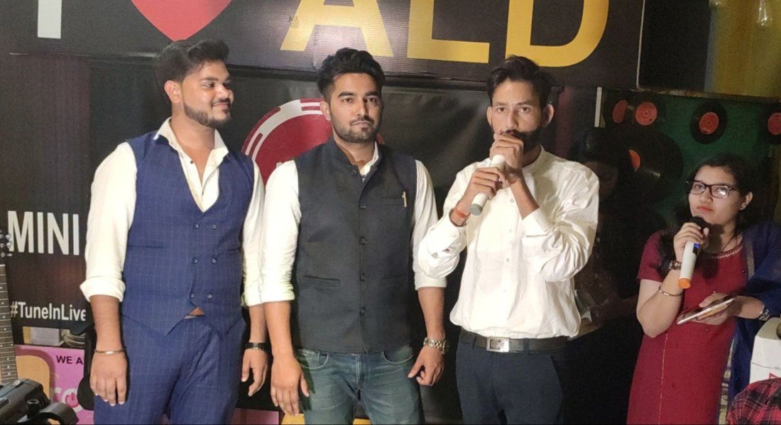 Aadab Arz Hai!! Open Mic 21.0 Lucknow, Pink Panther Bar & Restaurant