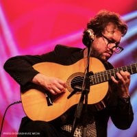 Mario Bakuna Musician