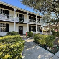 Empresario Wines logo