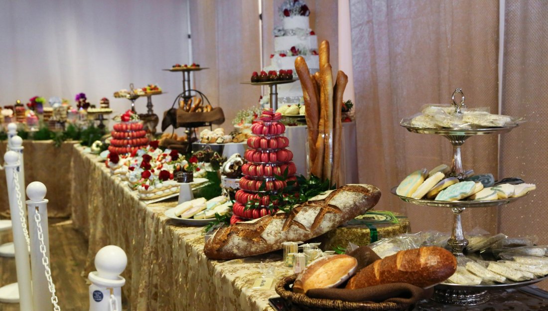 Love Cakes by Dorothy Lane Market Wedding Showcase , Dorothy Lane