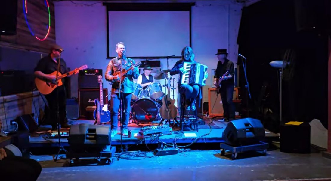 Double Shot Maggie at The Quiet Man , The Quiet Man Irish Pub