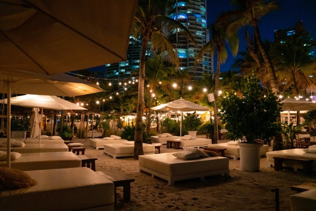 NYE MIAMI BEACH CLUB WITH PRIVATE FIREWORKS, beach club miami beach, 31