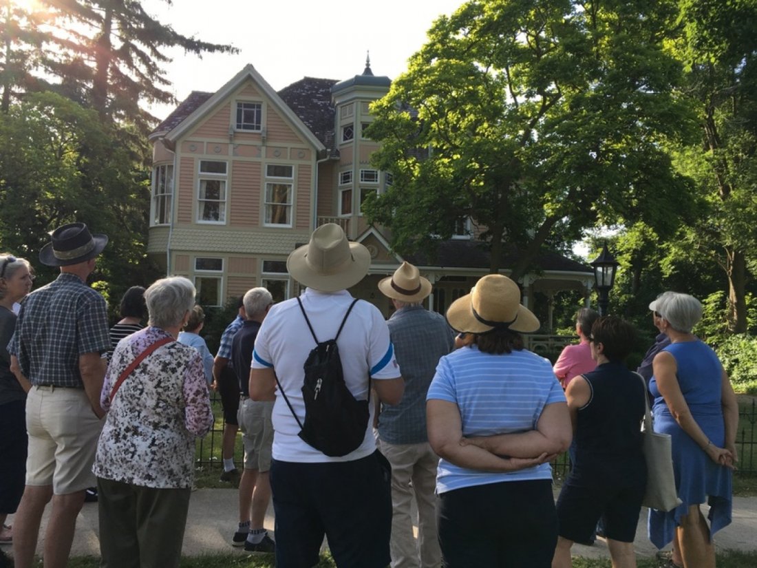 History Bites Tour, 1 August | Event in Niagara-on-the-Lake | AllEvents