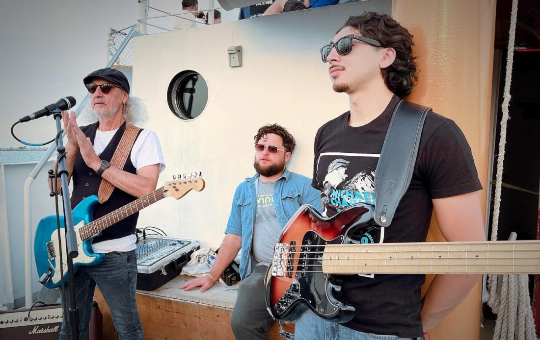 Chicago Blues Hall of Famer Michael Charles and His Band aboard Tall Ship Windy | Event in Chicago | AllEvents