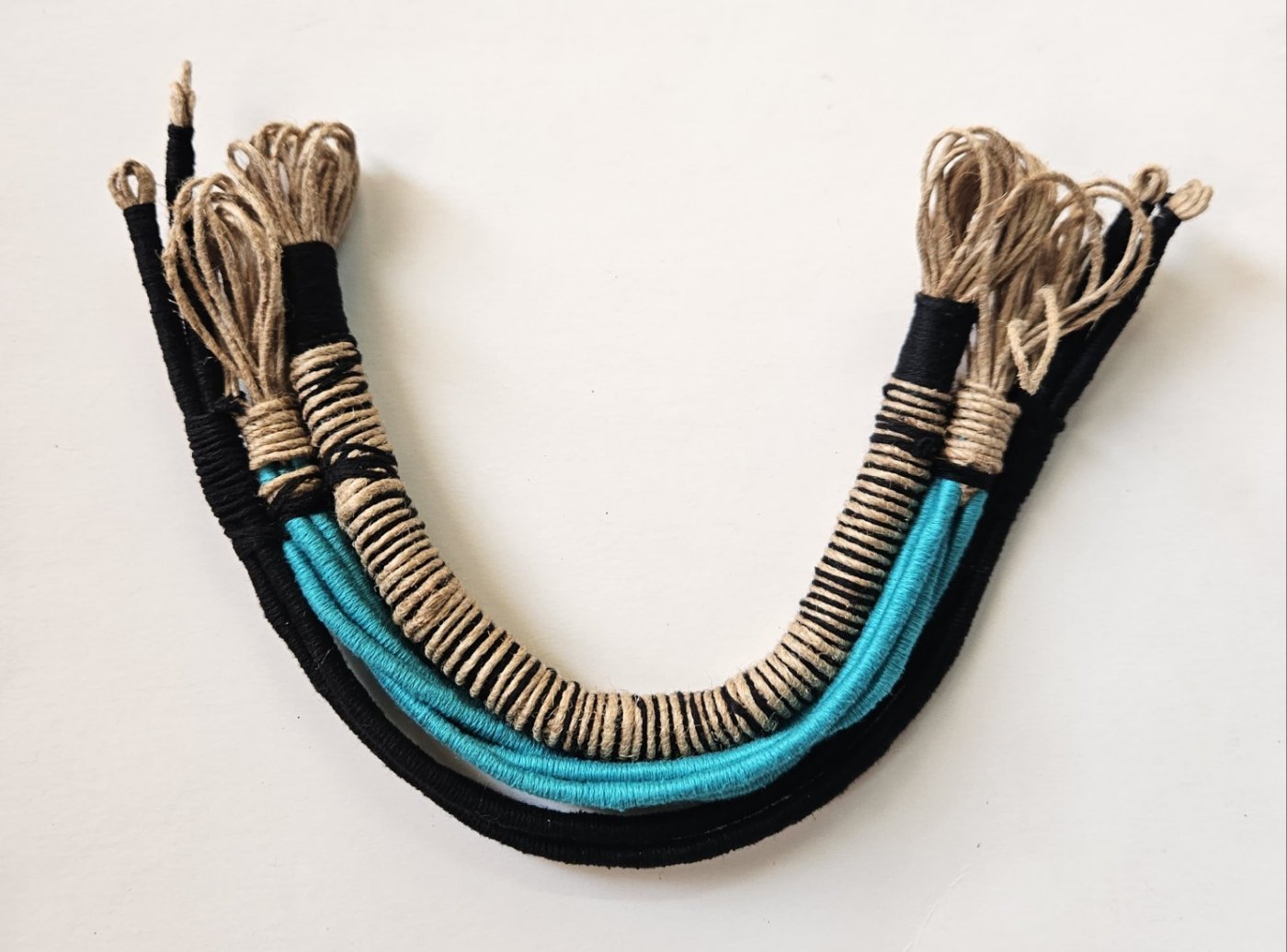 Rakhi making with Patwa Threads | 27th July | 6.00-7.00 pm | Nexus Art of Happyness Utsav, 27 July | AllEvents