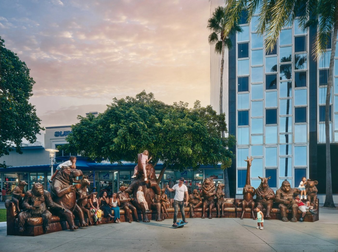  Lincoln Road’s Monthly Art Walk Continues August 21 with New Exhibits, Sculptures + More, 21 August | AllEvents