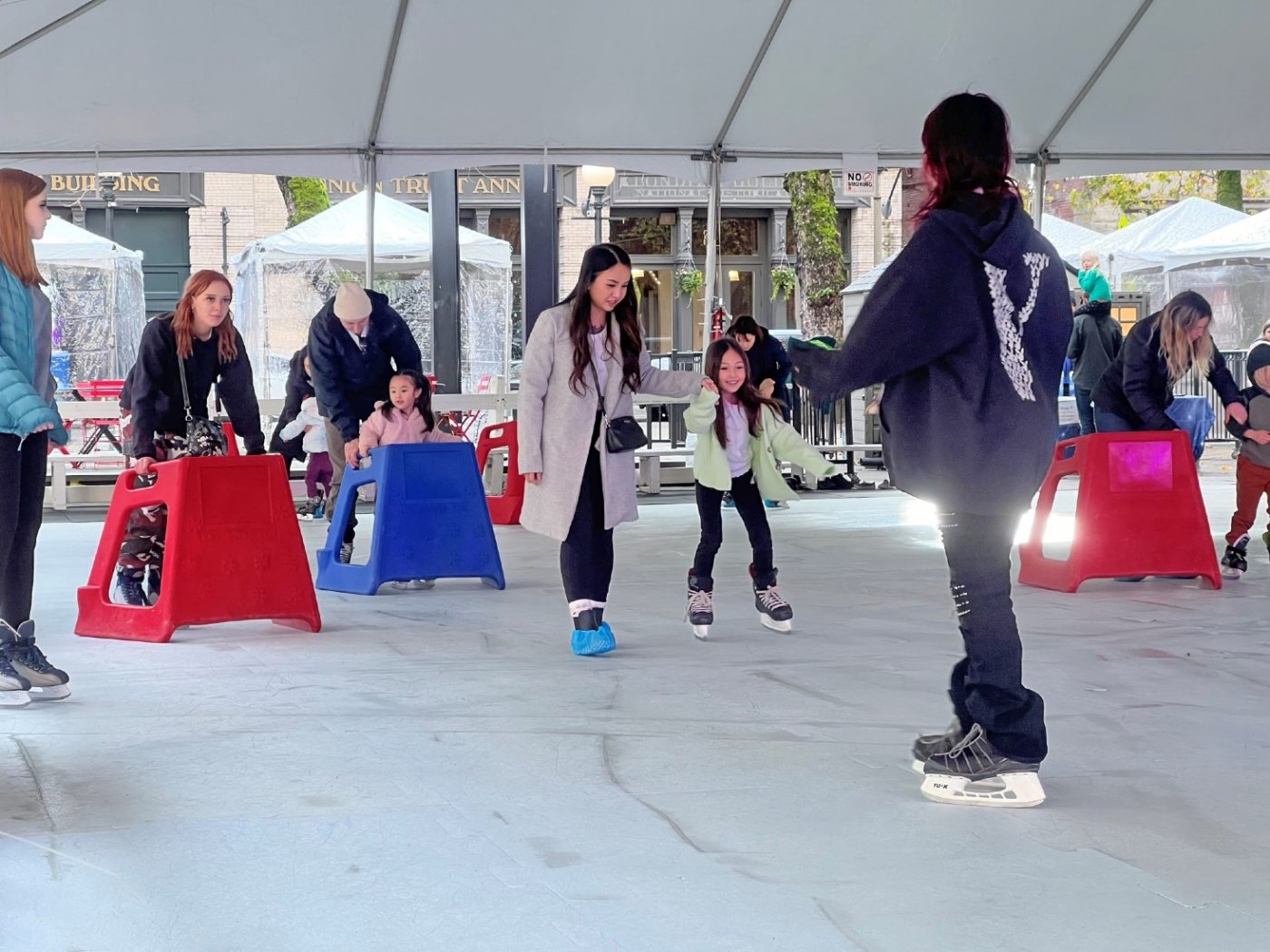 Holiday Ice Skating Rink in Occidental Square | Event in Seattle | AllEvents