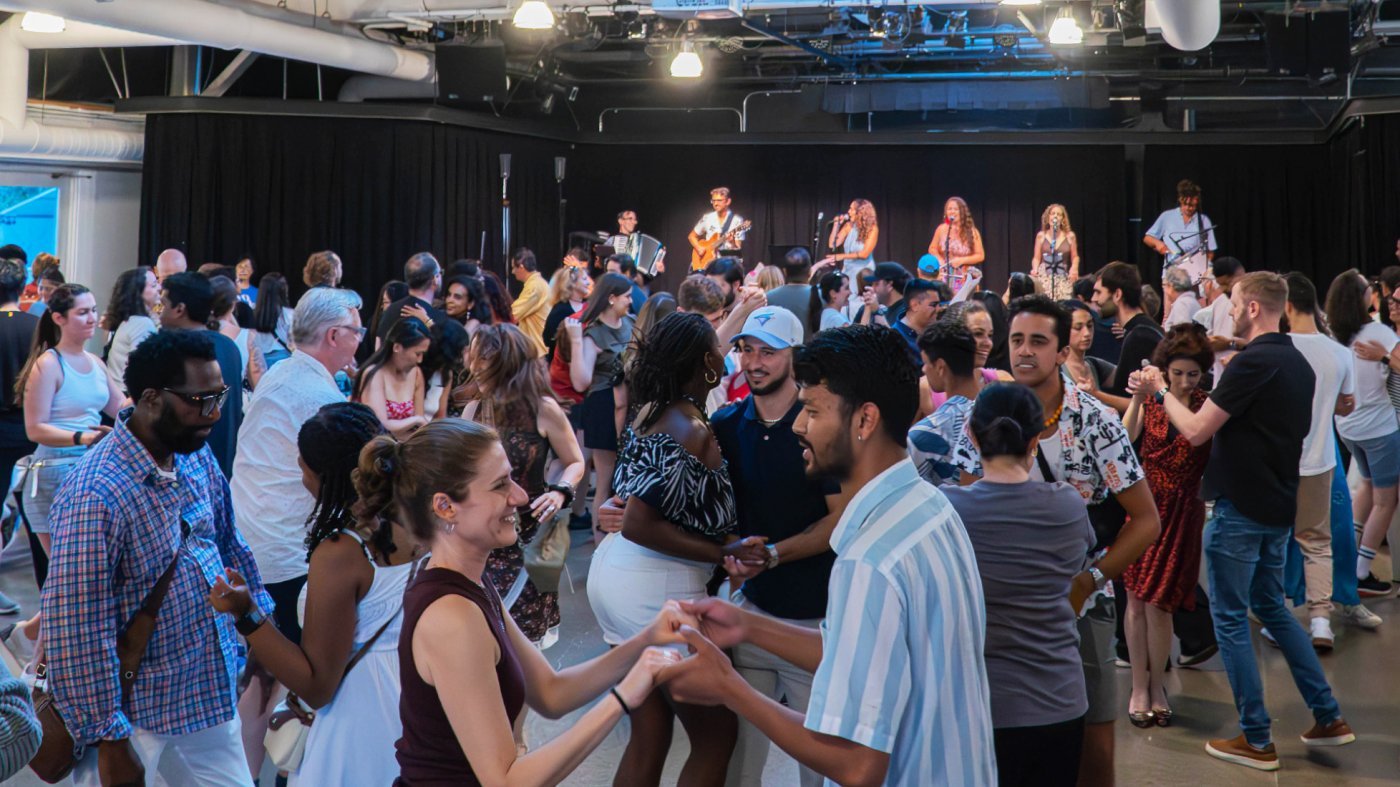 The Holiday Hop: Social Dance Series, 5 December | Event in Toronto | AllEvents