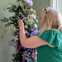 Just So Flowers logo